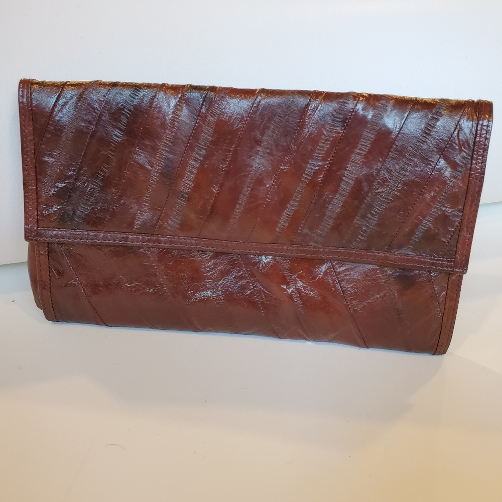 VINTAGE 80s Eel Skin clutch pristine condition